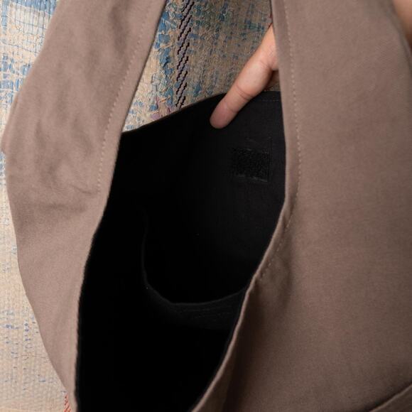 Upcycled carhartt hobo bag - Picture 6 of 6